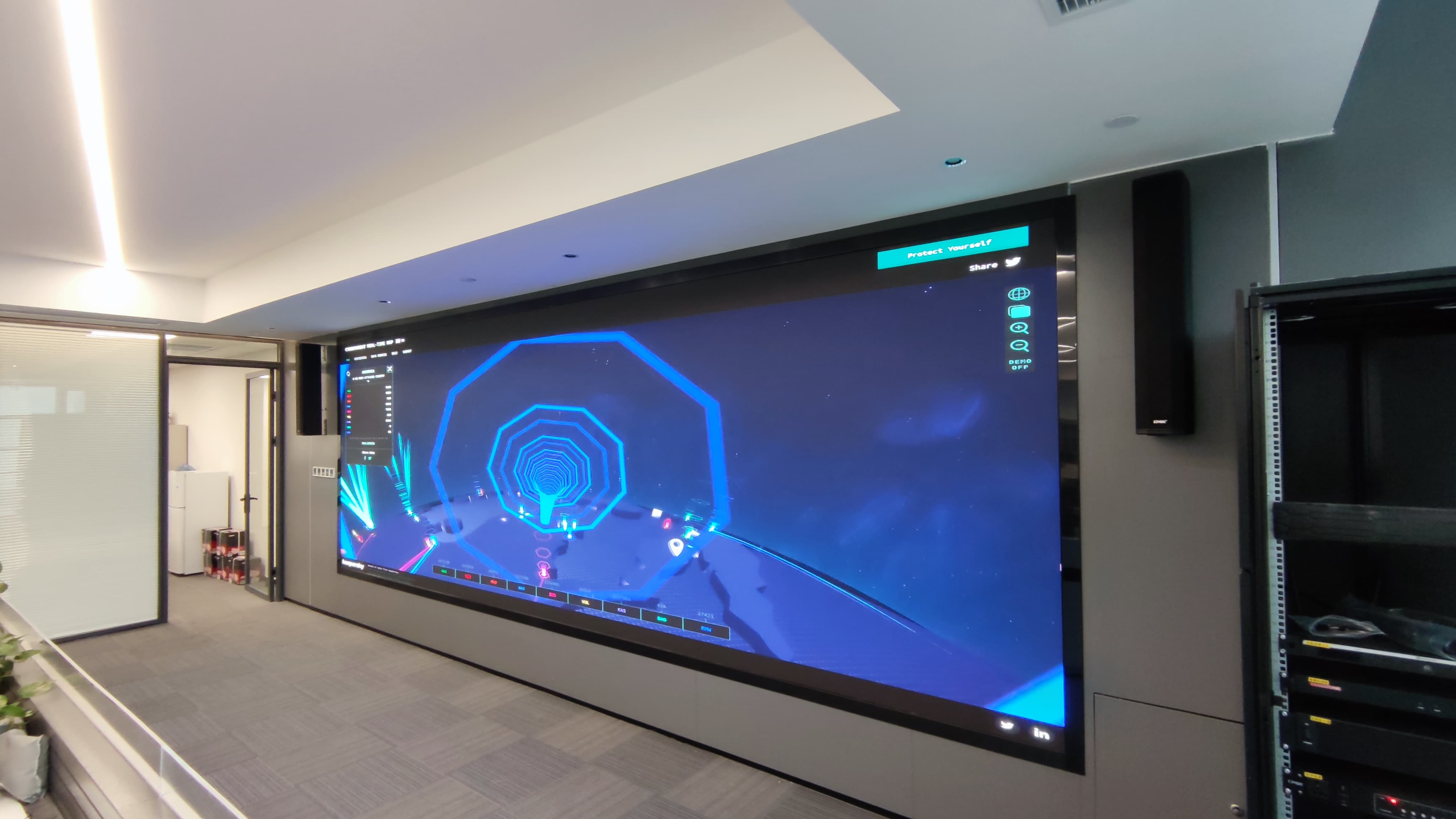 智慧军警1.jpg 智慧军警1.jpg